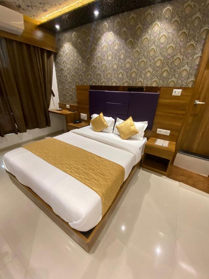 Hotel Bkc Crown - Near Trade Centre, Visa Consulate Bombay Exterior foto