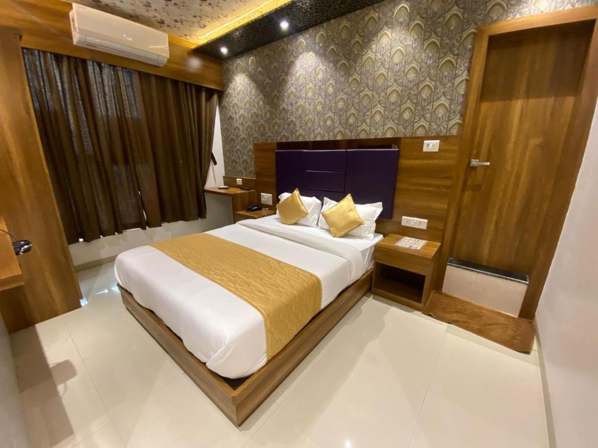 Hotel Bkc Crown - Near Trade Centre, Visa Consulate Bombay Exterior foto